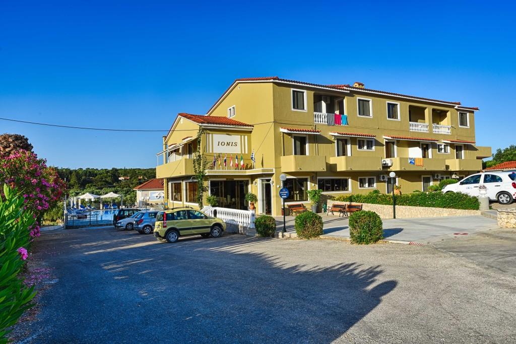 Ionis Hotel Troianata Exteriör bild